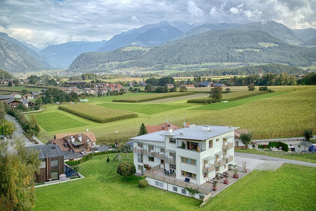 Garni Schorneck Brunico Exterior foto
